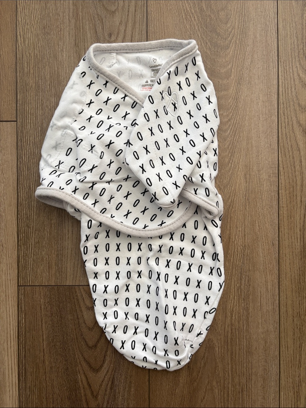 SwaddleMe White and Black XOXO Swaddle Sack
